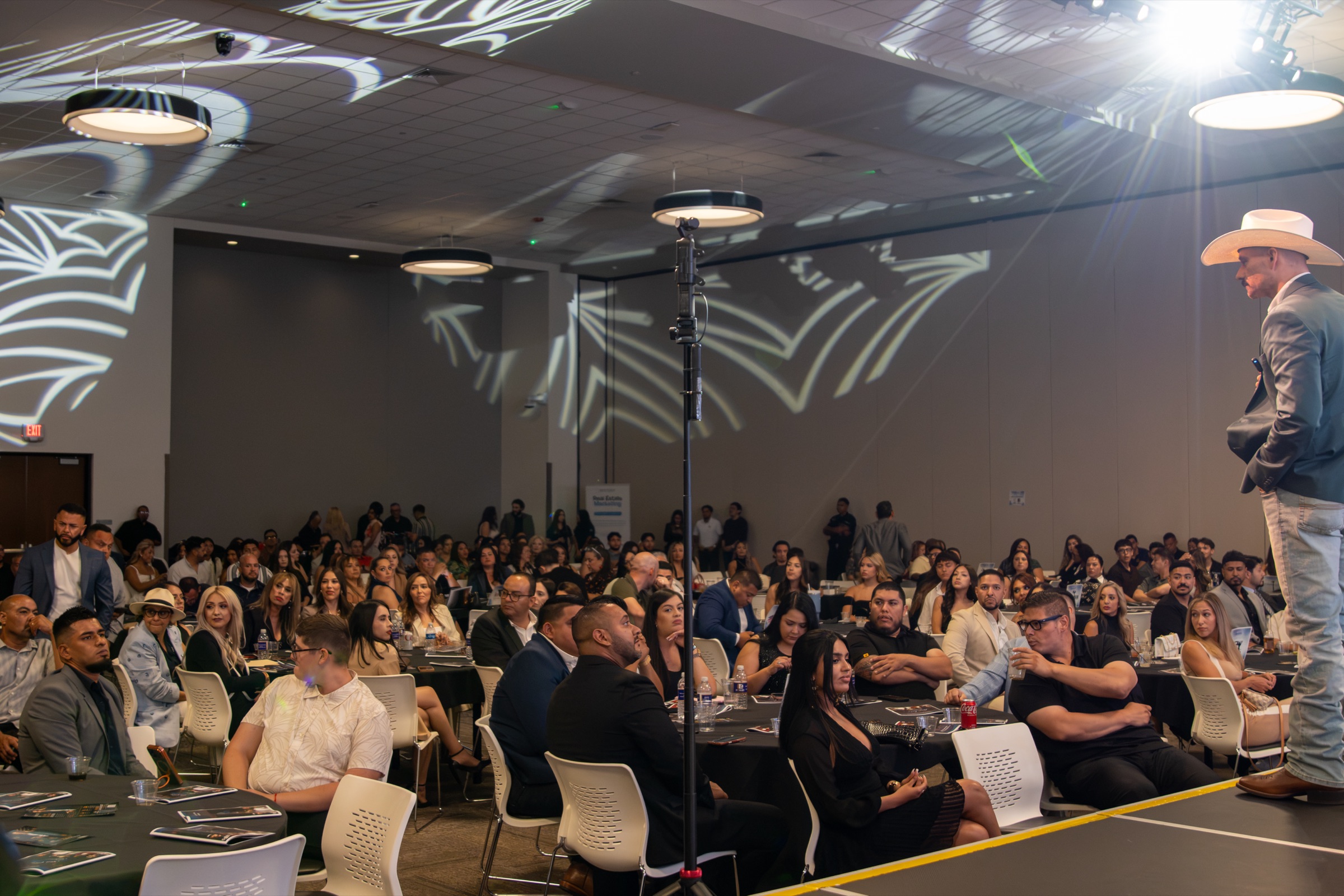 Público del evento de El Contador del Sombrero